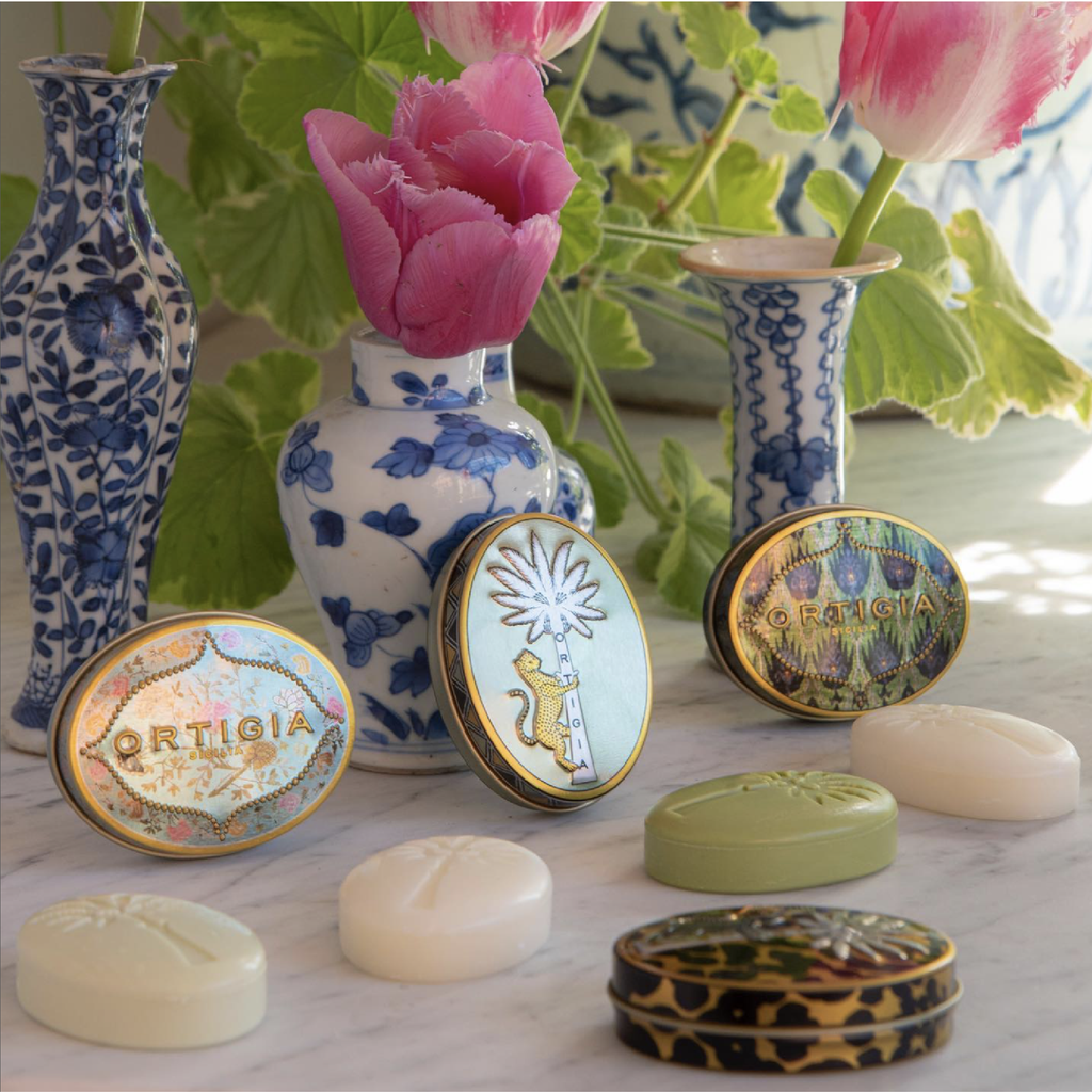 ボルダロピニェイロ Bordallo Pinheiro 白猫 置物 ボルダロピニェイロ Bordallo Pinheiro 白猫 置物